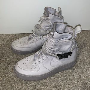 Nike woman’s sf Air Force 1 high vast gray size 6